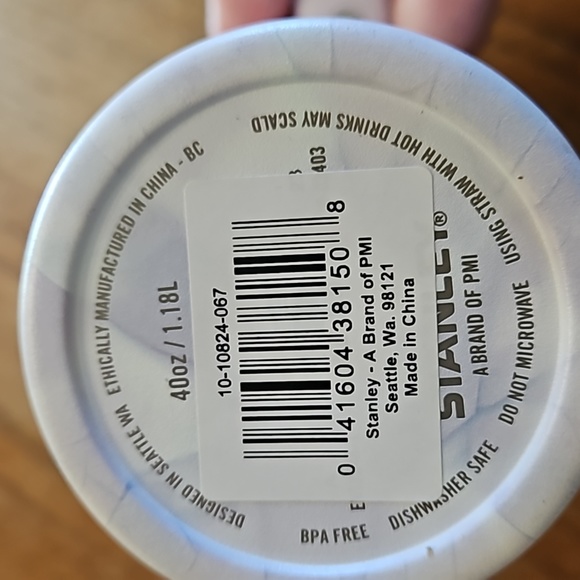 Stanley 40 oz quencher tumbler purple tie dye NWT - Picture 4 of 4